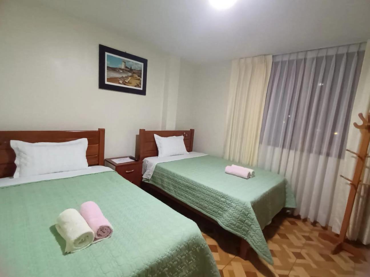 דירות לימה Right Across From The Airport - Free Shuttle - A Y J Familia מראה חיצוני תמונה